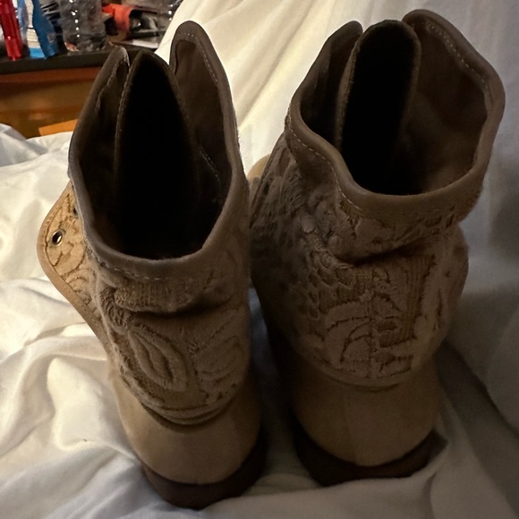 GUC Rock and Candy boots. Size 10 women’s. - Picture 4 of 9